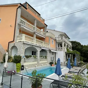  Apartment Martic Janja